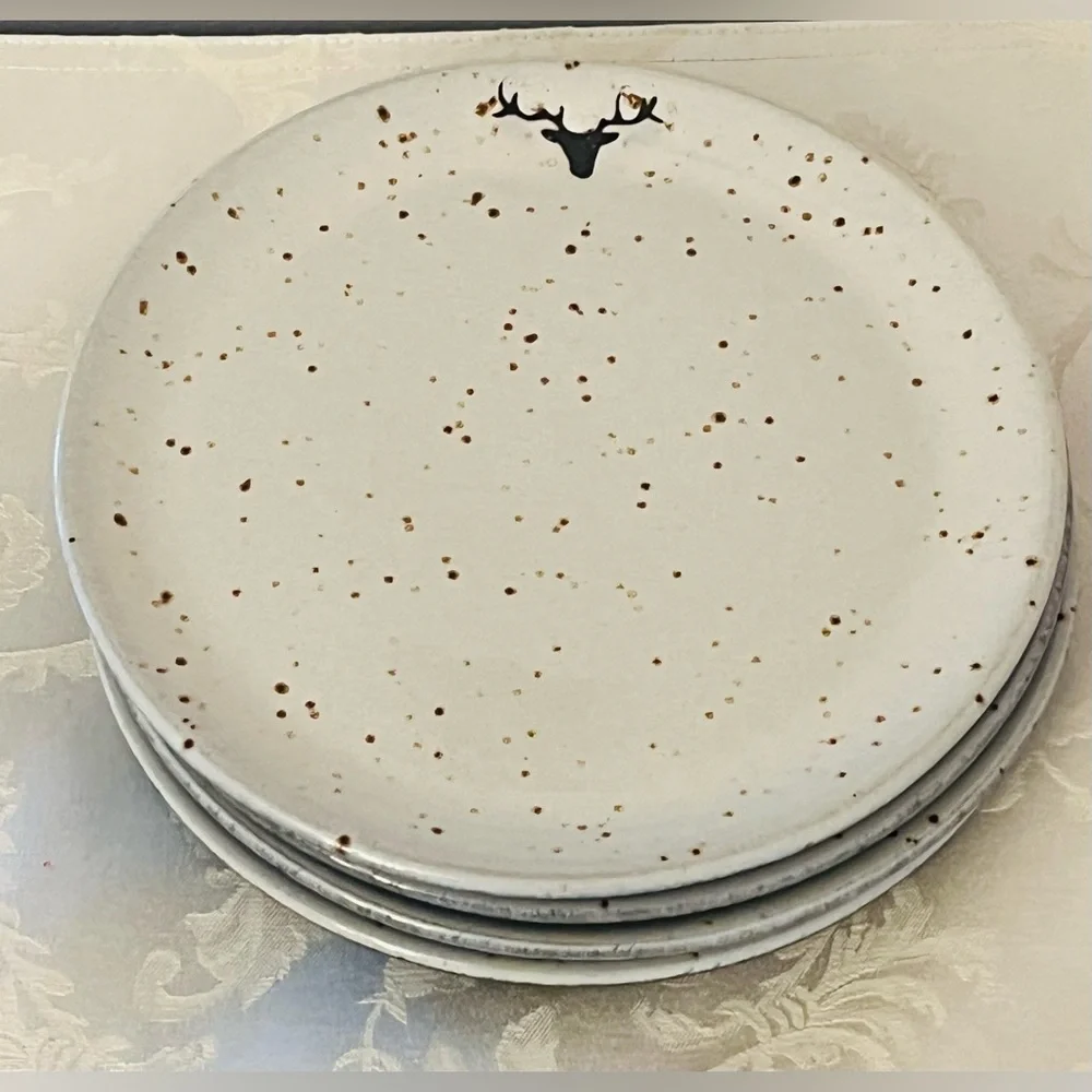 NWOB Pottery Barn Rustic Reindeer Terracotta Dinner Plates S/4 Christmas Holiday - Picture 2 of 16